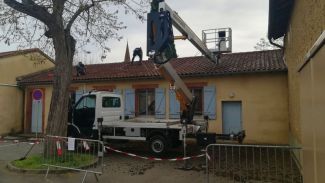[TRAVAUX D'ENTRETIEN DES TOITURES DES BATIMENTS]