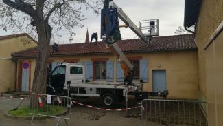 [TRAVAUX D'ENTRETIEN DES TOITURES DES BATIMENTS]