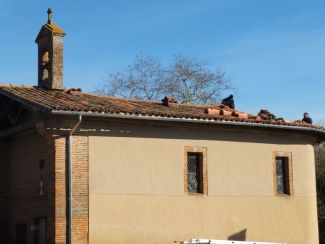 [Entretien des toitures des batiments communaux]